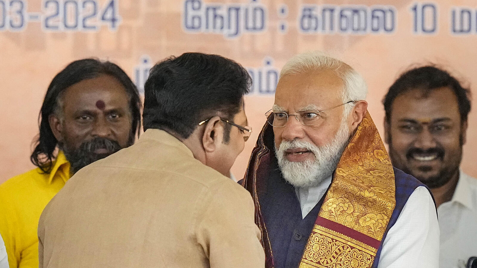 ஜெயலலிதா இருந்த இடத்தில் தற்போது பிரதமர் மோடி உள்ளார் - டிடிவி தினகரன் பேட்டி!