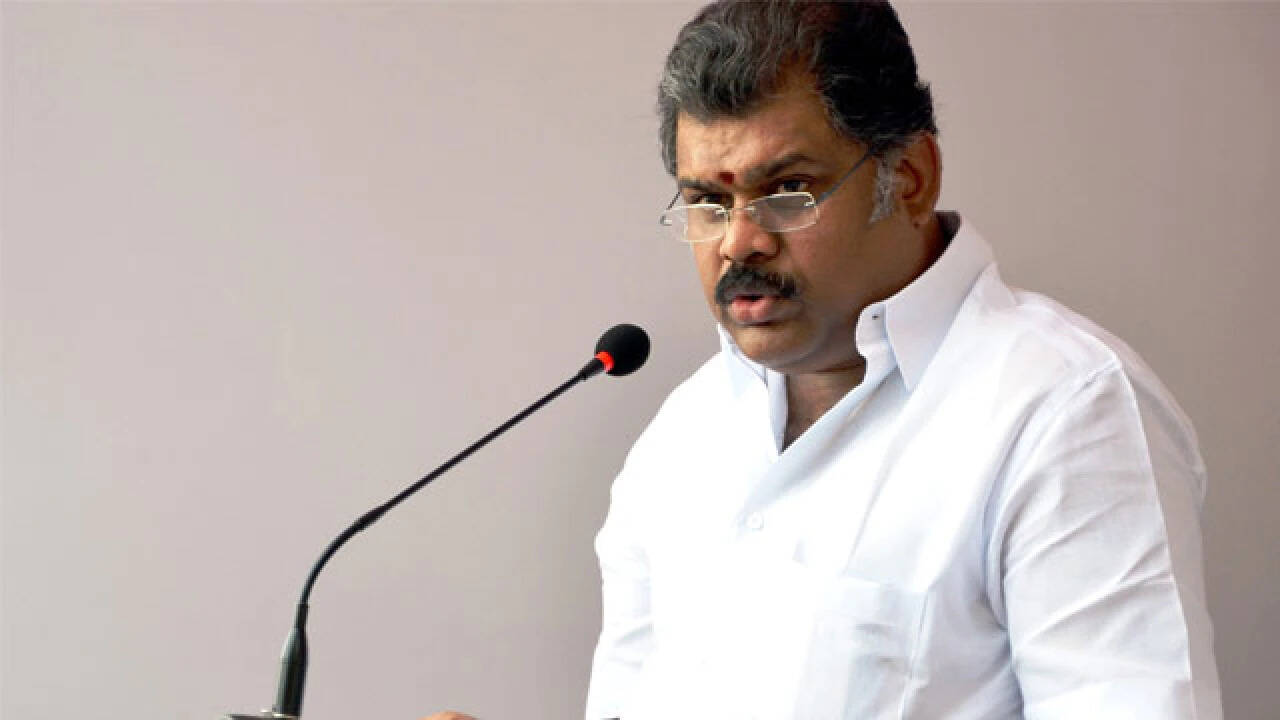 தி.மு.க. பேச்சாளர் சிவாஜிகிருஷ்ணமூர்த்தி நடவடிக்கை தேவை - ஜி.கே. வாசன்