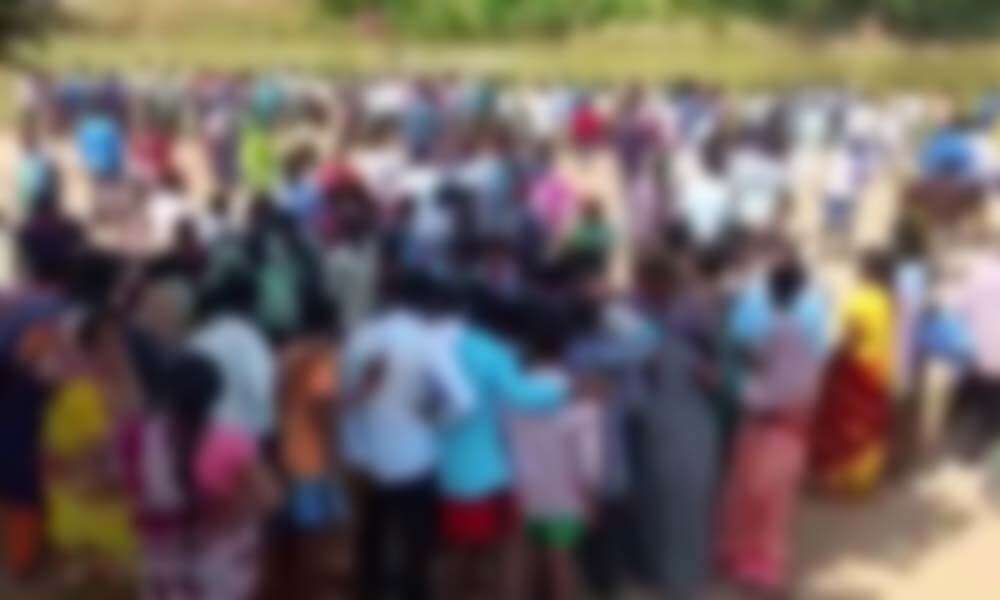 குளத்தில் மூழ்கி 4 மாணவர்கள் பரிதாப பலி - 2பேர் உயிருடன் மீட்பு