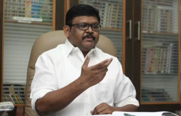 #BREAKING : இபிஎஸ் ஷாக்..! அதிமுகவில் இருந்து விலகினார் முன்னாள் அமைச்சர் வைகை செல்வன்..!