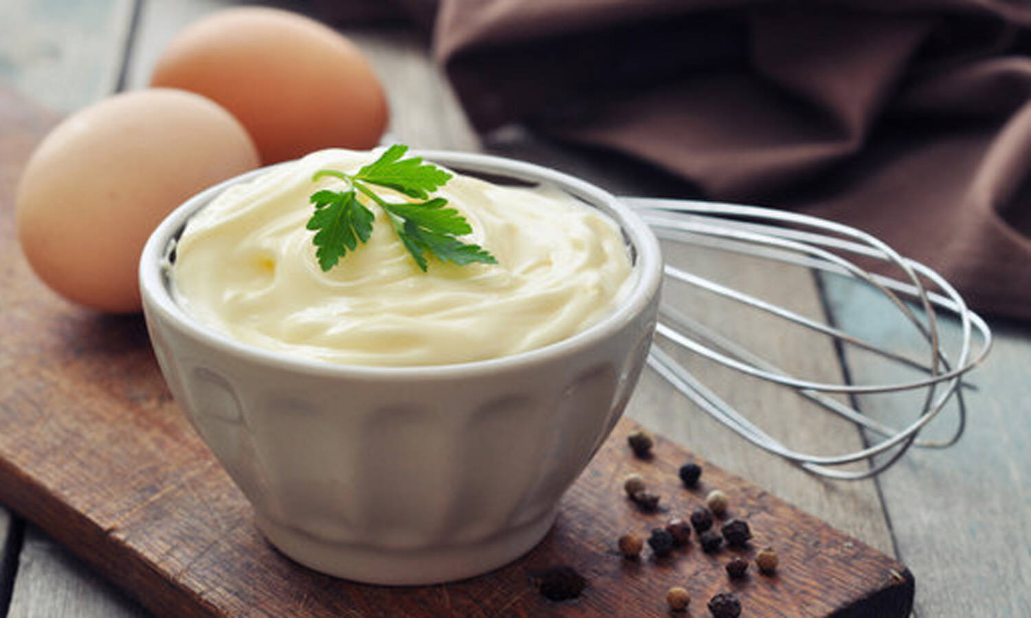 மயோனைஸுக்கு தடை எதிரொலி- நாமக்கல்லில் 40% முட்டைகள் தேக்கம்