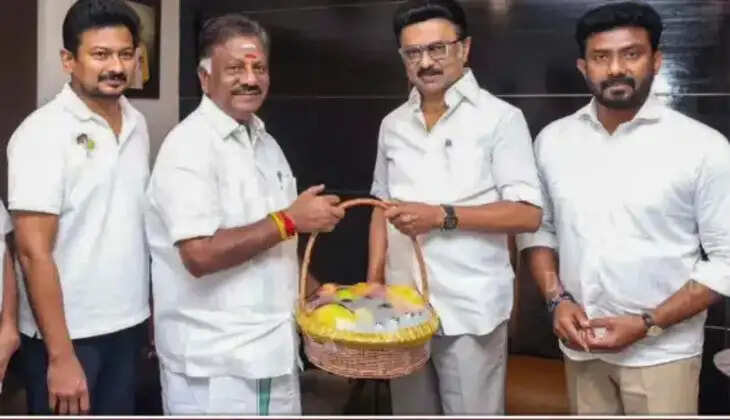 #BREAKING : மீண்டும் திமுக ஆட்சி அமைக்கும் - ஓபிஎஸ் ஆதரவு..!!