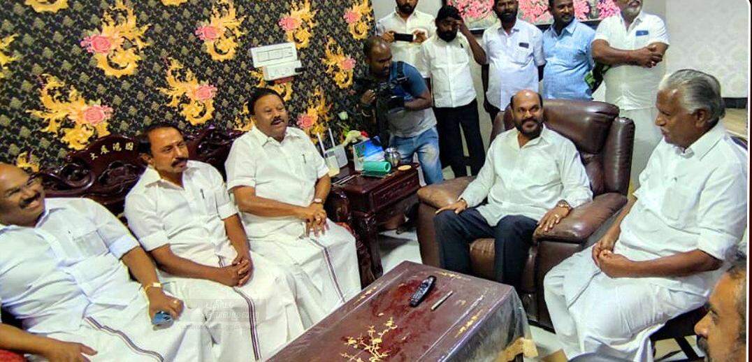 ஜான்பாண்டியனை சந்தித்து ஆதரவு கோரிய எடப்பாடி பழனிசாமி தரப்பினர்