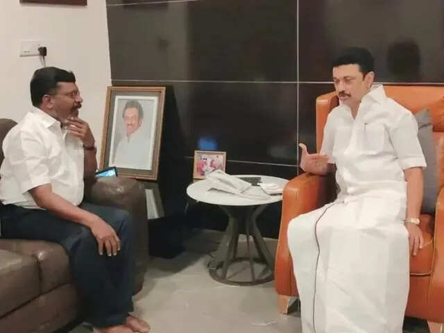 திமுக தலைவர் மு.க.ஸ்டாலின் திருமாவளவன் திடீர் சந்திப்பு..!