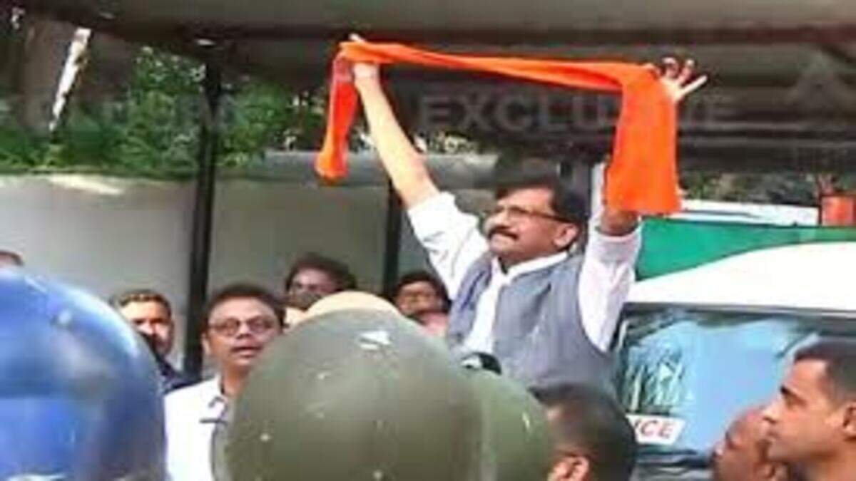 சஞ்சய் ரவுத்தை கைது செய்த அமலாக்கத்துறை.. இது எனக்கும், சிவ சேனாவுக்கும் எதிரான சதி... சஞ்சய் ரவுத் குற்றச்சாட்டு