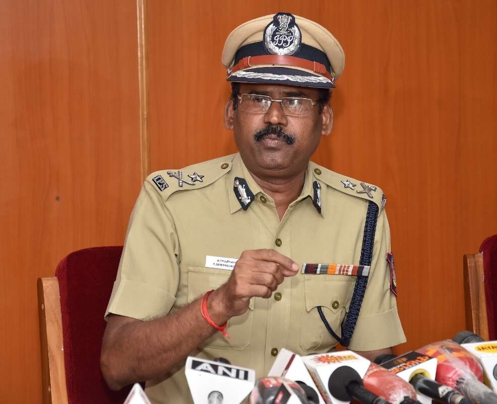 மதுரையில் ஆர்.எஸ்.எஸ் பிரமுகர் வீட்டில் பெட்ரோல் குண்டுவீச்சு - இருவர் கைது!