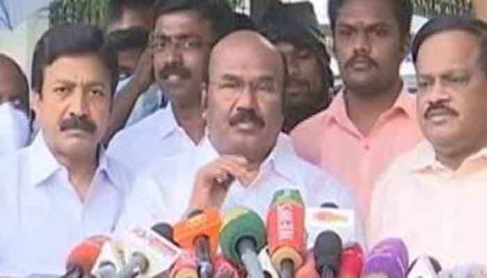 ராஜேந்திரபாலாஜி என்ன கொலை செய்து விட்டாரா? ஆளுநரிடம் முறையிட்ட மாஜிக்கள்