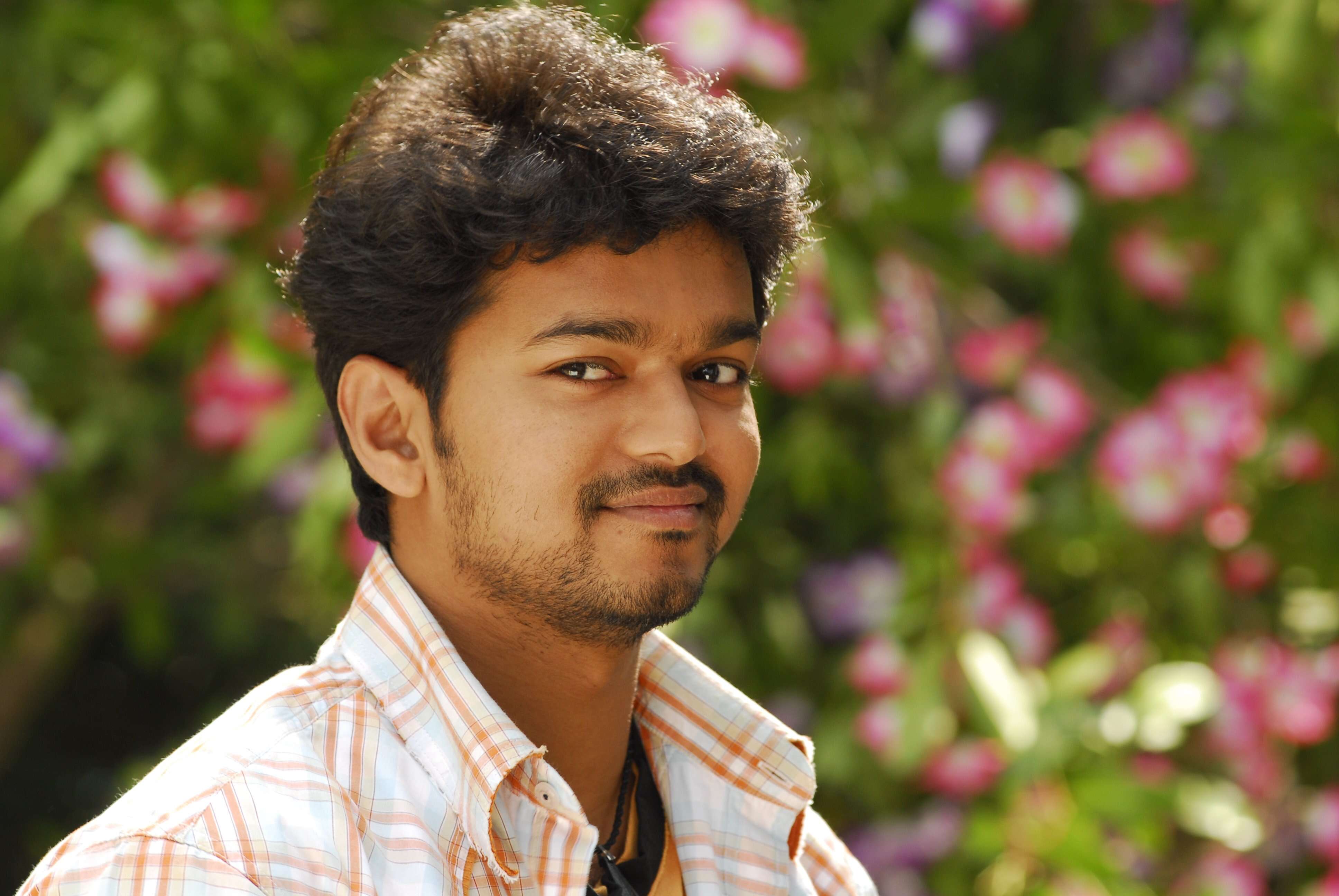 'தளபதி'விஜய் அவர்களின் 50-ஆவது பிறந்த நாளை முன்னிட்டு மறுவெளியீடாகும் 'போக்கிரி'!