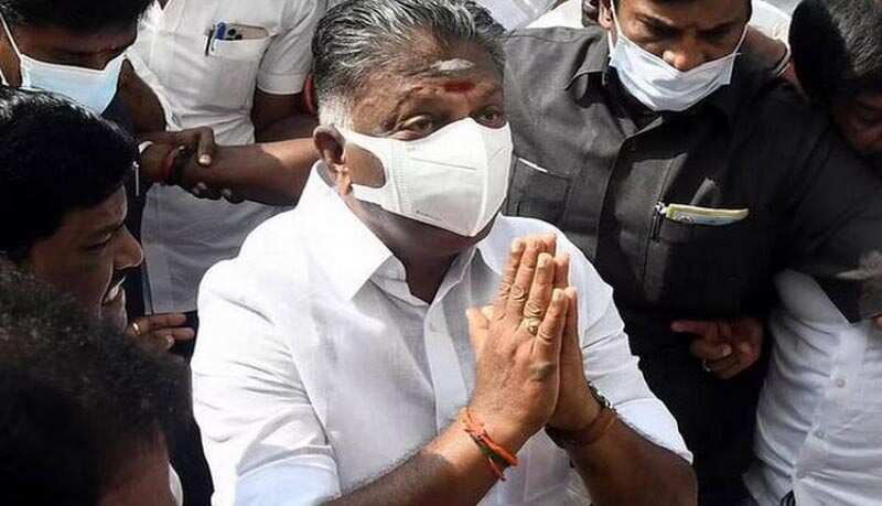 ஓபிஎஸ் கையில் இருக்கும் அணுகுண்டு! ஆடிப்போன எடப்பாடி!