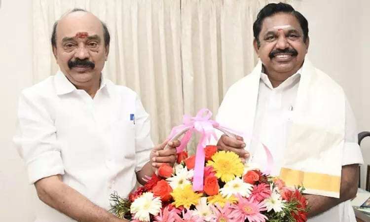 அமமுக திருச்சி மாவட்ட செயலாளர் அதிமுகவில் இணைந்தார்!