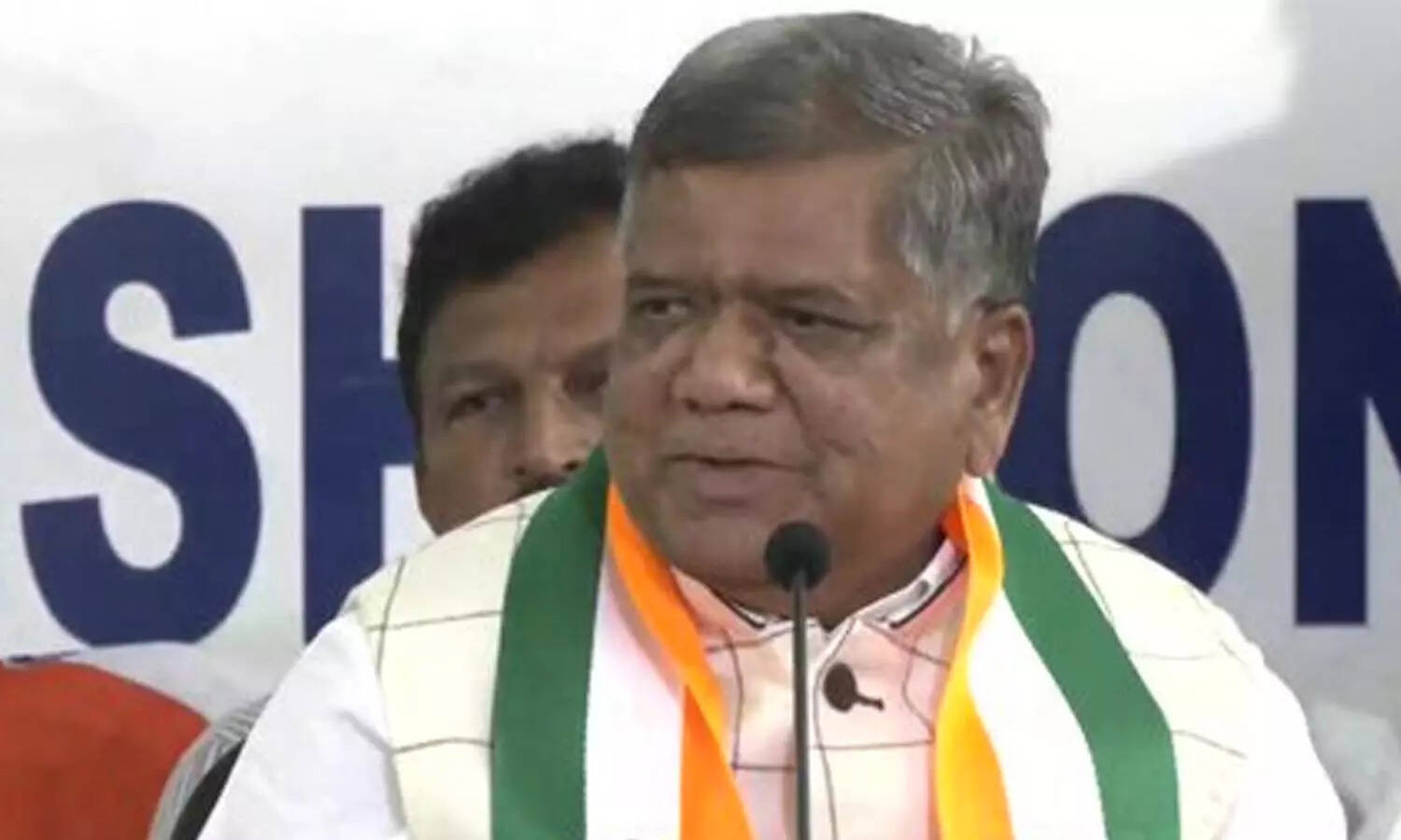 காங்கிரஸ் கட்சியில் இணைந்த ஜெகதீஷ் ஷெட்டர் - ஹூப்பளி தார்வாட் தொகுதியில் போட்டியிட வாய்ப்பு..