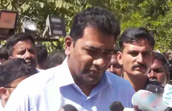 #BIG NEWS : ஆதவ் அர்ஜுனா பகீரங்க குற்றச்சாட்டு : திமுக ஆட்சியில் 32 துறைகளில் உதயநிதி, சபரீசனுக்கு சரிபாதி வசூல்..!