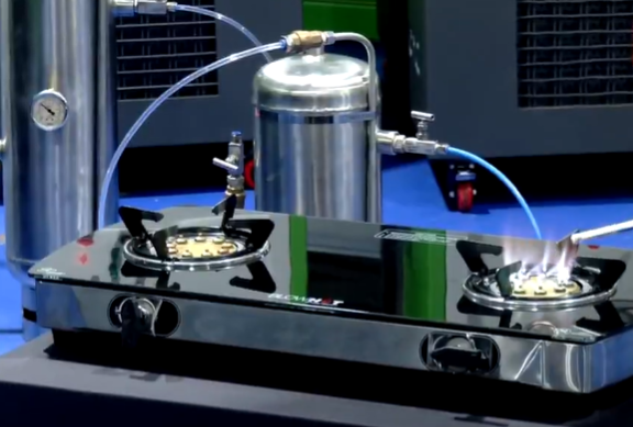 இனி கேஸ் வேண்டாம்... தண்ணீரில் அடுப்பெரிக்கலாம்! HONC GAS ரகசியம்