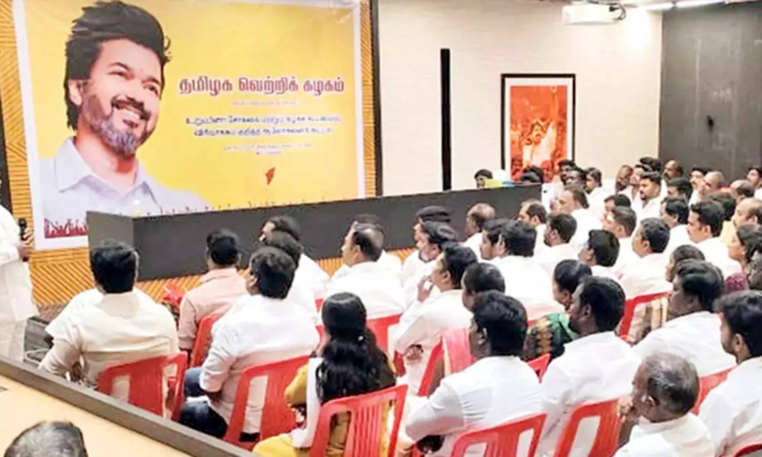 இன்று தவெக தேர்தல் பிரசாரக் குழுவின் ஆலோசனைக் கூட்டம்..! விஜய் பங்கேற்பாரா.?