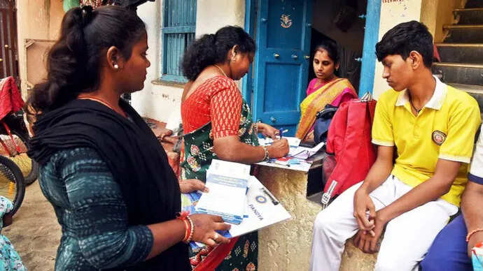 சொந்த வீடா? ஏசி உள்ளதா? - உங்கள் வாழ்க்கைத் தரத்தை மாற்றப்போகும் 33 கேள்விகள்!