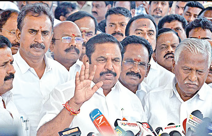 இந்த எஃகு கோட்டையை இனி எவராலும் அசைக்க முடியாது - அதிமுக ட்வீட்..!