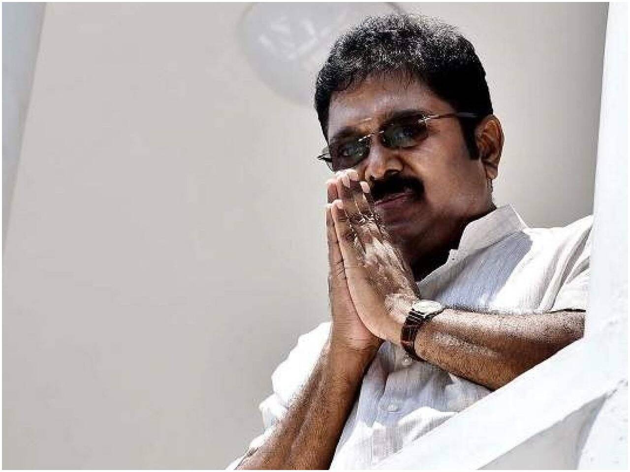 கொளுத்தும் வெயில் - தினகரன் வைத்த வேண்டுகோள்!!!