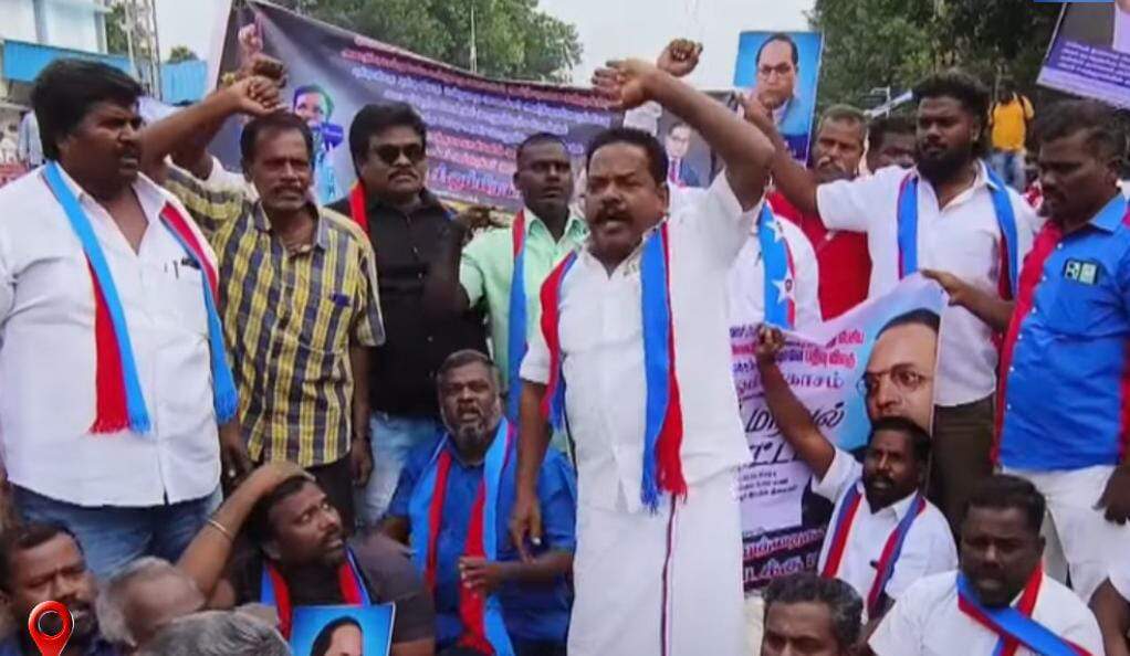 அமித் ஷாவை கண்டித்து ஆம்பூரில் விசிக-வினர் ரயில் மறியல்!