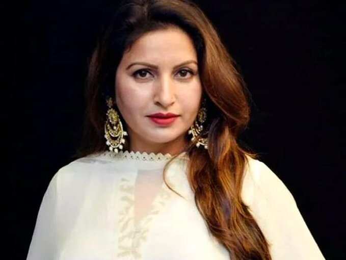 பாஜக நிர்வாகி சோனாலி போகத் மாரடைப்பால் மரணம்