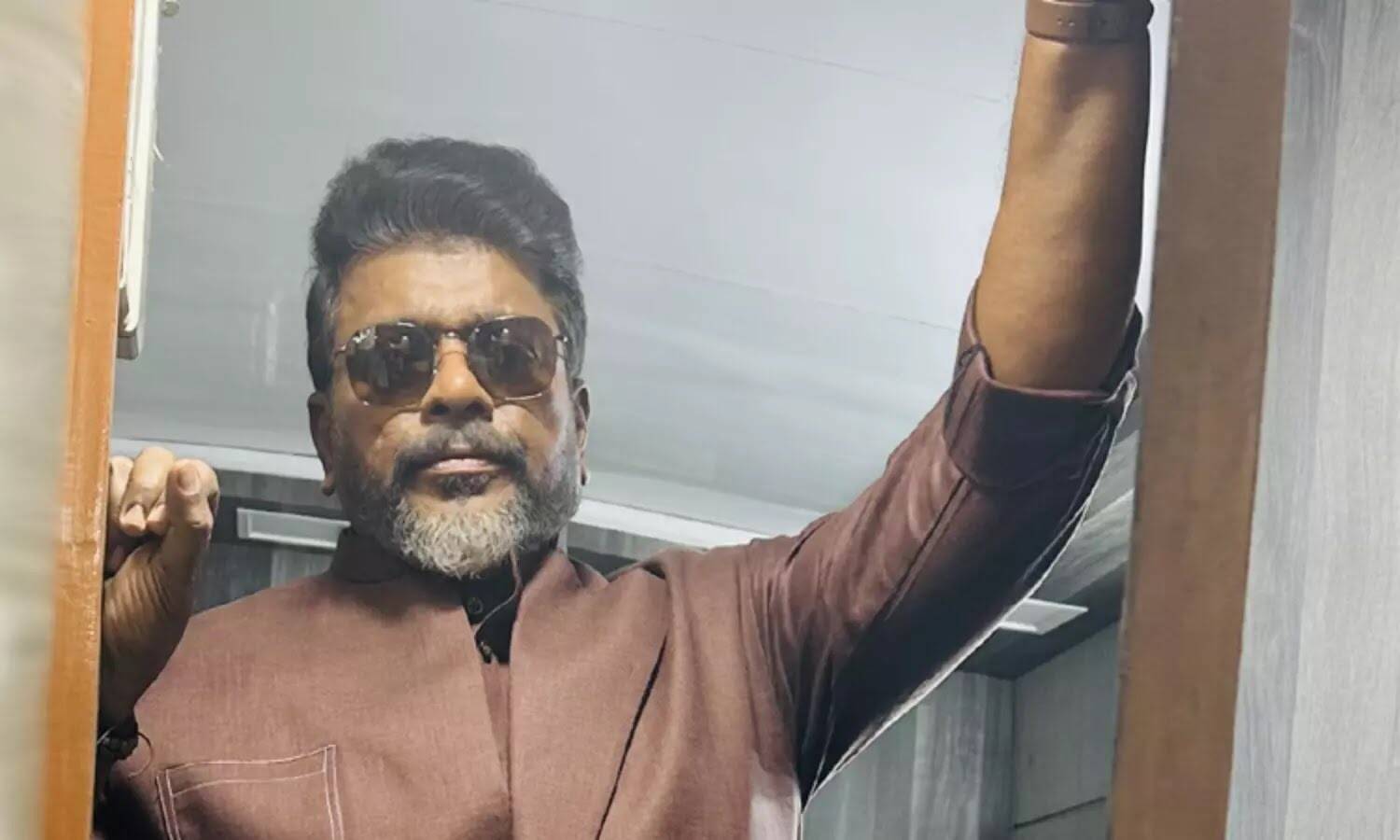 போடுங்கம்மா ஓட்டு
Boat’சின்னத்தைப் பாத்து! - வைரலாகும் நடிகர் பார்த்திபனின் பதிவு..!