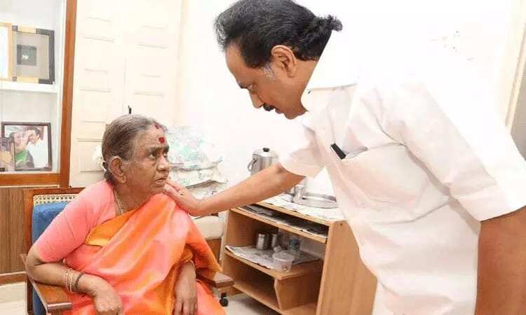 மு.க.ஸ்டாலினின் தாயார் தயாளு அம்மாளின் உடல்நிலை சீராக உள்ளது - மருத்துவமனை தகவல்