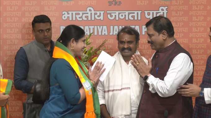 #Breaking பாஜகவில் இணைந்தார் விஜயதாரணி