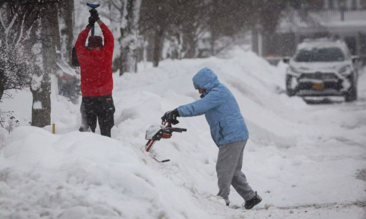 அமெரிக்காவை வாட்டி வதைக்கும் பனிப்புயல் - பலி எண்ணிக்கை 60 ஆக உயர்வு