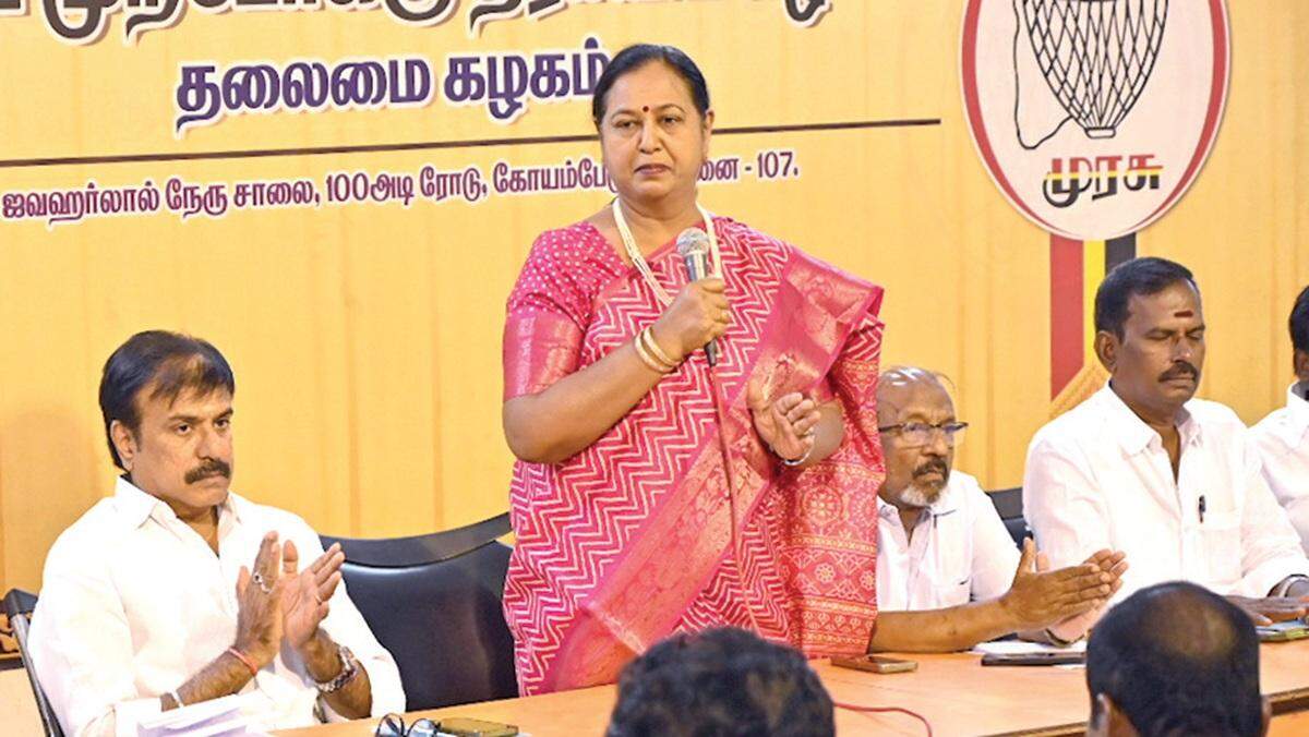 தேமுதிக யாருடன் கூட்டணி? ஜனவரி 9ல் பதில் கிடைக்கும் - பிரேமலதா விஜயகாந்த்..!