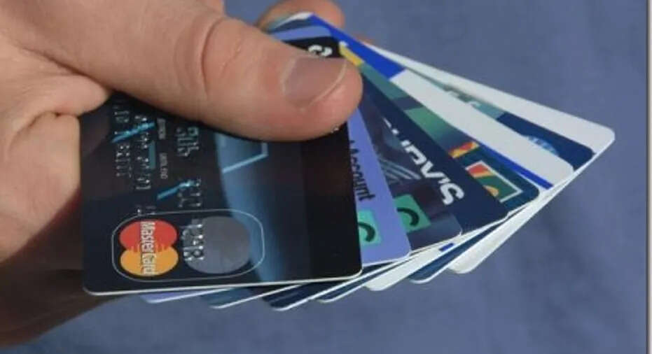 வாங்க தெரிஞ்சிக்கலாம் : கிரெடிட் கார்டு வாங்கியவர் இறந்துவிட்டால் கடனுக்கு யார் பொறுப்பு..?