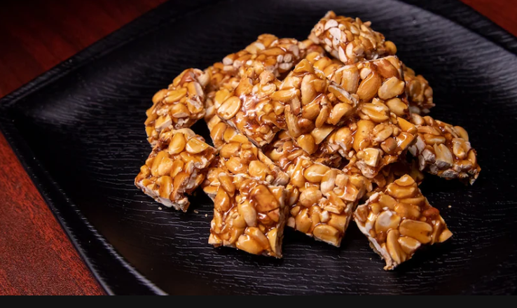 கோவில்பட்டி கடலை மிட்டாய்க்கு வந்த சோதனை..! தங்கத்தை போல விலை உயரும் கடலை மிட்டாய்…!!