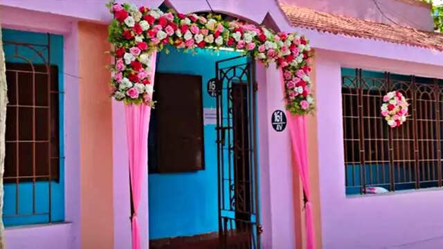 பெண்களுக்காக 