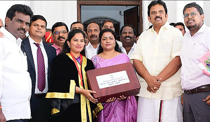 #JUST IN : மேயர் பிரியாவுக்கு புதிய சிக்கல் : மாநகராட்சி பட்ஜெட்டில் அறிவித்த 90 திட்டங்களின் மதிப்பீடு மறு ஆய்வு செய்ய அரசு உத்தரவு..!!