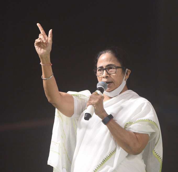 மத்திய அமைச்சராக இருந்தபோது மக்களவையில் நேதாஜி குறித்து ஏன் பேசவில்லை?.. மம்தாவை கேள்வி கேட்கும் பா.ஜ.க.