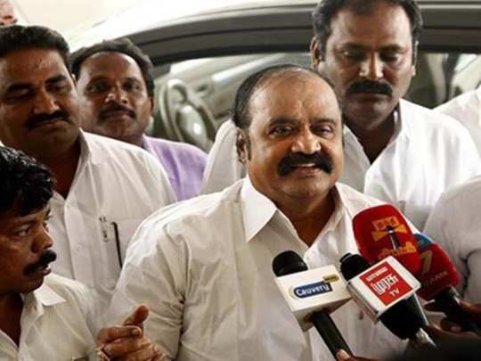 ஈபிஎஸ் மீதான ஊழல் புகாரே பிரதமர் அவரை சந்திக்காததற்கு காரணம்- புகழேந்தி