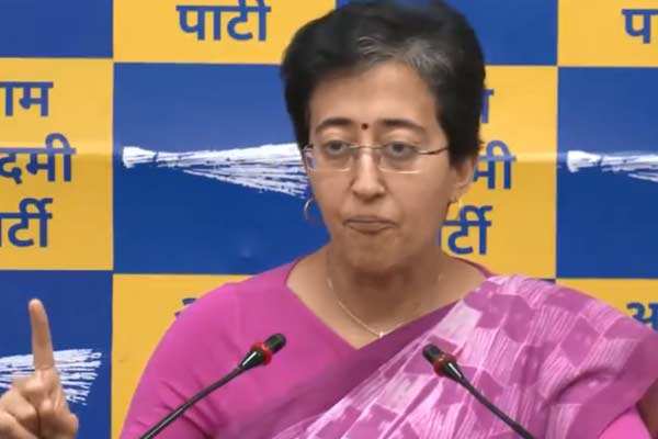 பாஜகவில் சேருங்கள், இல்லாவிடில் அமலாக்கத்துறை சோதனையை எதிர்கொள்ள தயாராகுங்கள் : டெல்லி அமைச்சர் அதிஷி பரபரப்பு குற்றச்சாட்டு..!