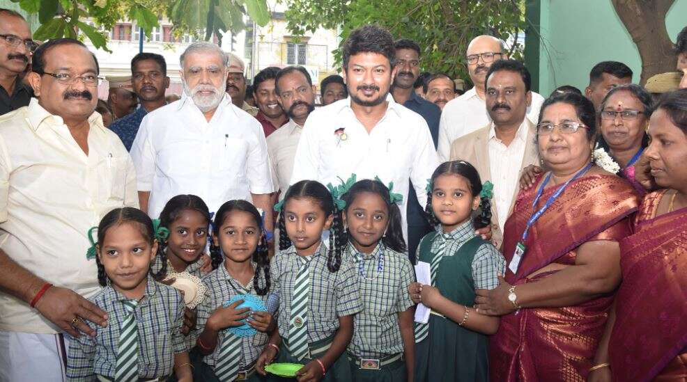 முதலமைச்சரின் காலை சிற்றுண்டி வழங்கும் திட்டம் - திண்டுக்கல் மாவட்ட பள்ளிகளில் உதயநிதி ஆய்வு!!