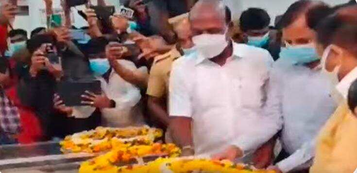 குன்னூர் பேருந்து விபத்தில் 9 பேர் பலி - அமைச்சர் மா.சுப்பிரமணியன் நேரில் அஞ்சலி!