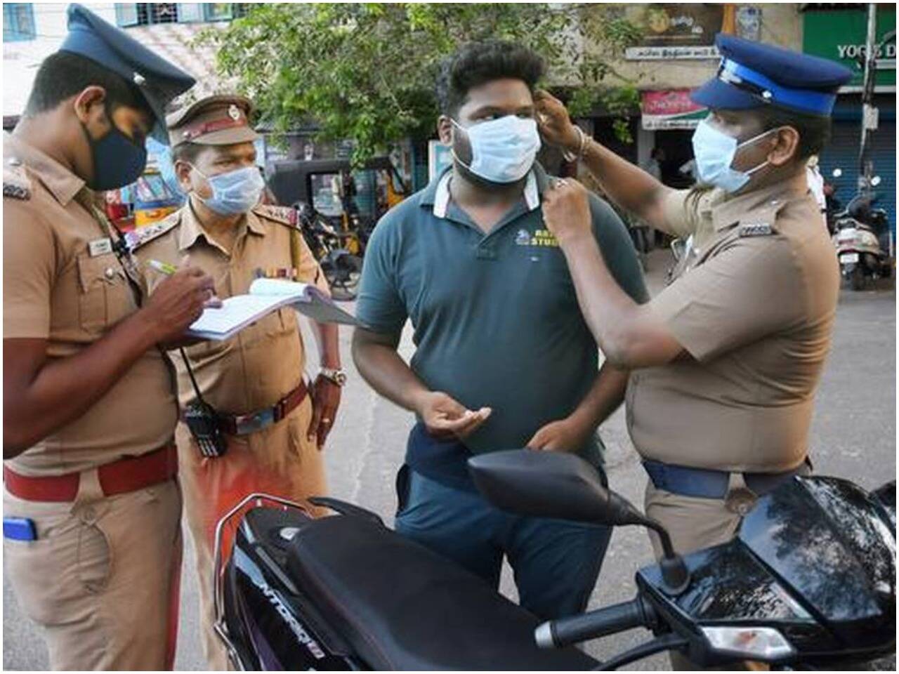 தமிழ்நாட்டில் முகக்கவசம் அணியாவிடில் ரூ.500 அபராதம்!!