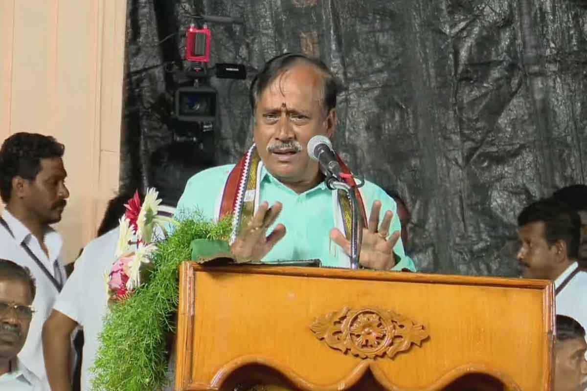 செருப்பு தூக்கும் முதல்வர்... எச்.ராஜா கடும் தாக்கு