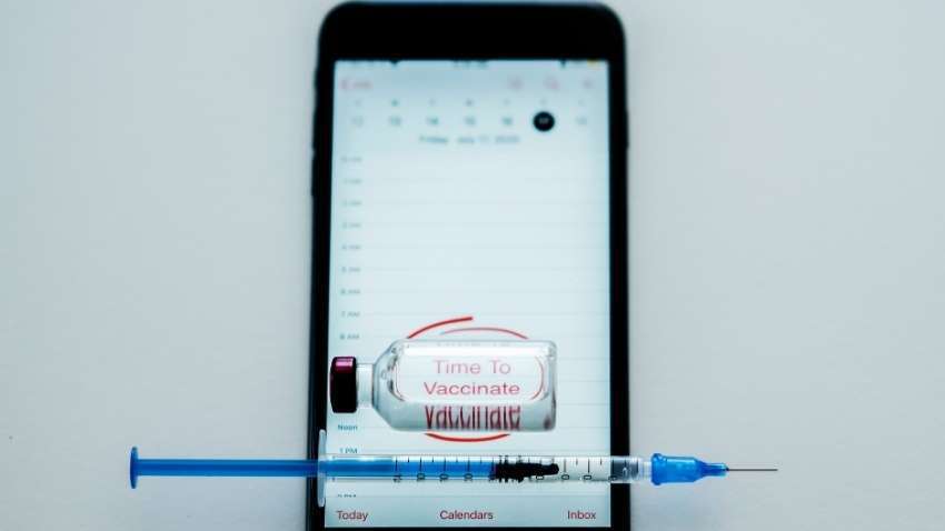 தடுப்பூசி செலுத்தினால் ரூ.50 ஆயிரம் மதிப்பில் ஸ்மார்ட்போன் பரிசு - நகராட்சி அறிவிப்பு!