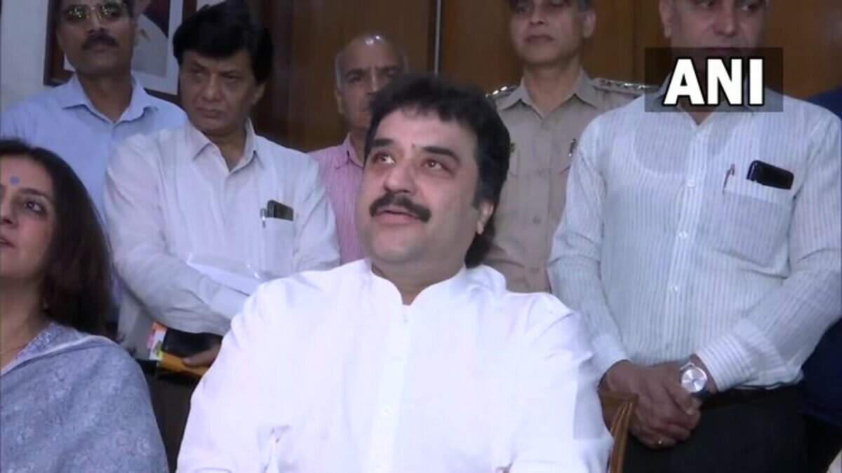 எம்.எல்.ஏ. பதவி ராஜினாமா.. பா.ஜ.க.வில் இணையும் குல்தீப் பிஷ்னோய்.. ஹரியானா காங்கிரஸூக்கு பெரும் பின்னடைவு..