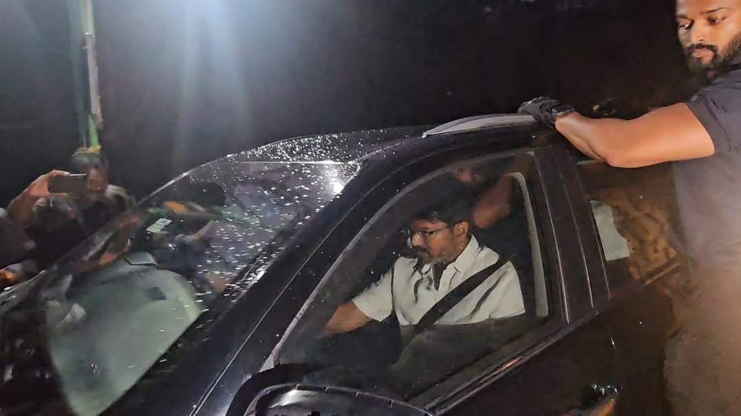 இ பாஸ் எடுக்காமல் கொடைக்கானலுக்குள் நுழைந்த விஜய்