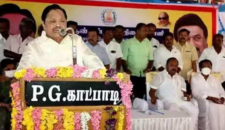 பேசும்போது பவர் கட் -கடுப்பான அமைச்சர் - தூக்கியடிக்கப்பட்ட 2பேர்