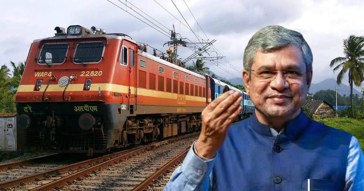 குட் நியூஸ் சொன்ன ரயில்வே அமைச்சர் : இனி 45 வயதுக்கு மேற்பட்ட பெண் பயணிகளுக்கு லோயர் பெர்த்..!