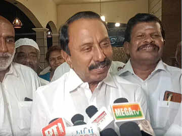 #BIG BREAKING: எம்எல்ஏ பதவியை ராஜினாமா செய்தார் செங்கோட்டையன்..!!