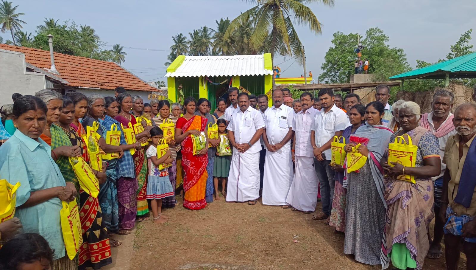 எடப்பாடி பழனிசாமி பிறந்தநாள் : பெருந்துறையில் அதிமுக சார்பில் நலத்திட்ட உதவிகள் வழங்கல்!