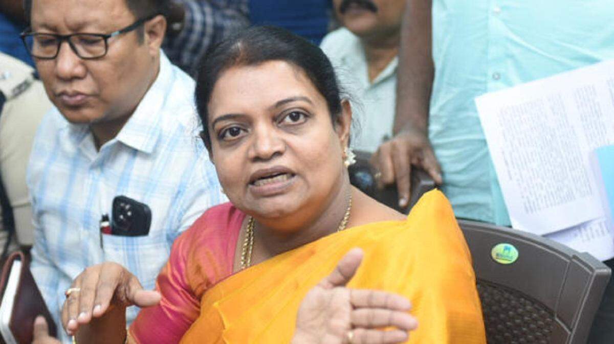 “பெண்கள் நலனில் அக்கறை கொண்டவர் போல நடிப்பது அபத்தம்”- எடப்பாடி பழனிசாமியை சாடிய கீதா ஜீவன்