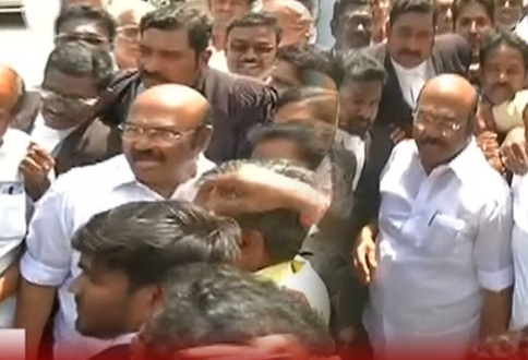 அமைச்சர் பொன்முடி வழக்கில் ஜெயக்குமார் விழுப்புரம் நீதிமன்றத்தில் ஆஜர்