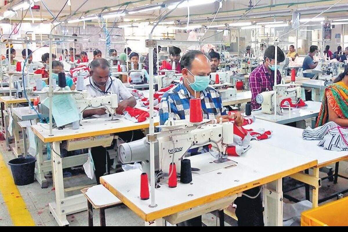 5 நாட்கள் பொங்கல் விடுமுறை... மகிழ்ச்சியில் பனியன் நிறுவன தொழிலாளர்கள்!