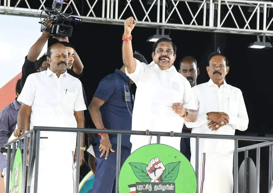 அதிமுக மீண்டும் ஆட்சிக்கு வந்தால் 'அம்மா மினி கிளினிக்' திறக்கப்படும்: எடப்பாடி பழனிசாமி உறுதிமொழி..!